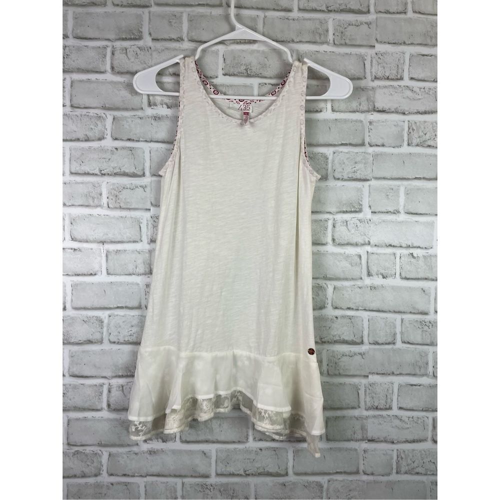 Matilda Jane Junior Girls White Ruffled Hem Embraided Accent Sleeveless Size 14